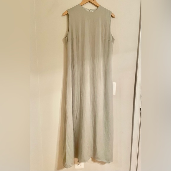 Veil Collection Dresses & Skirts - Veiled Collection Sage Eva Essential Sleeveless Maxi Dress Size Medium